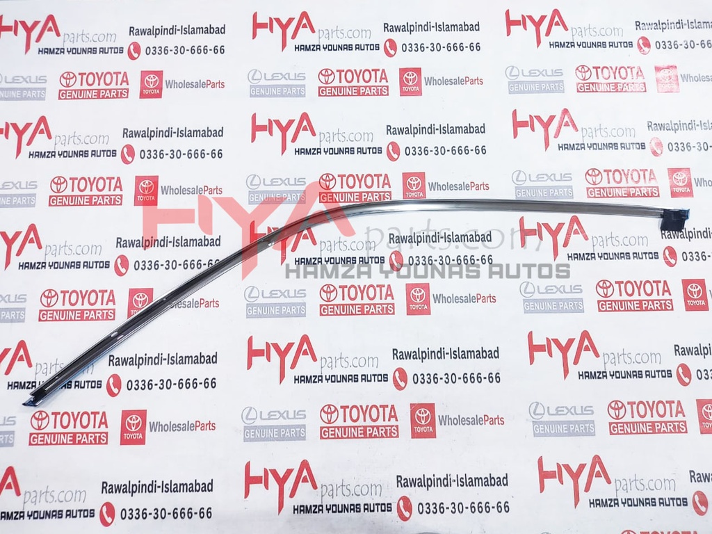 MOULDING, FRONT DOOR WINDOW FRAME, UPPER RH