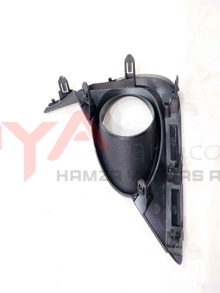 COVER, FRONT BUMPER HOLE, RH