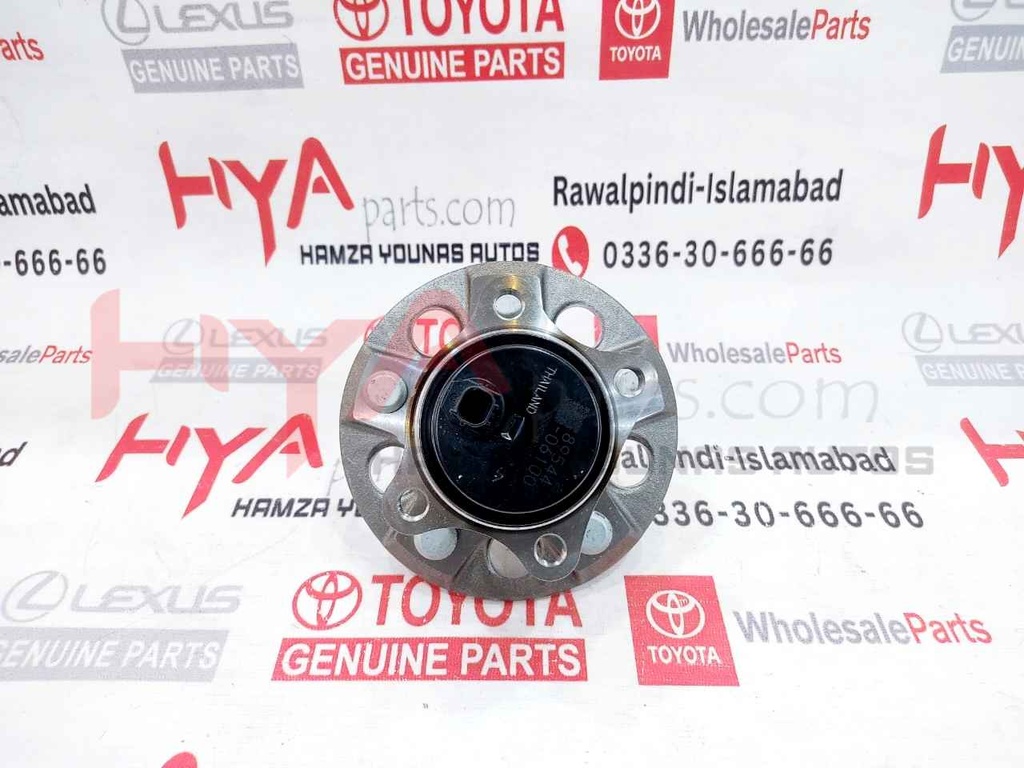 HUB &amp; BEARING ASSY, REAR AXLE, RH