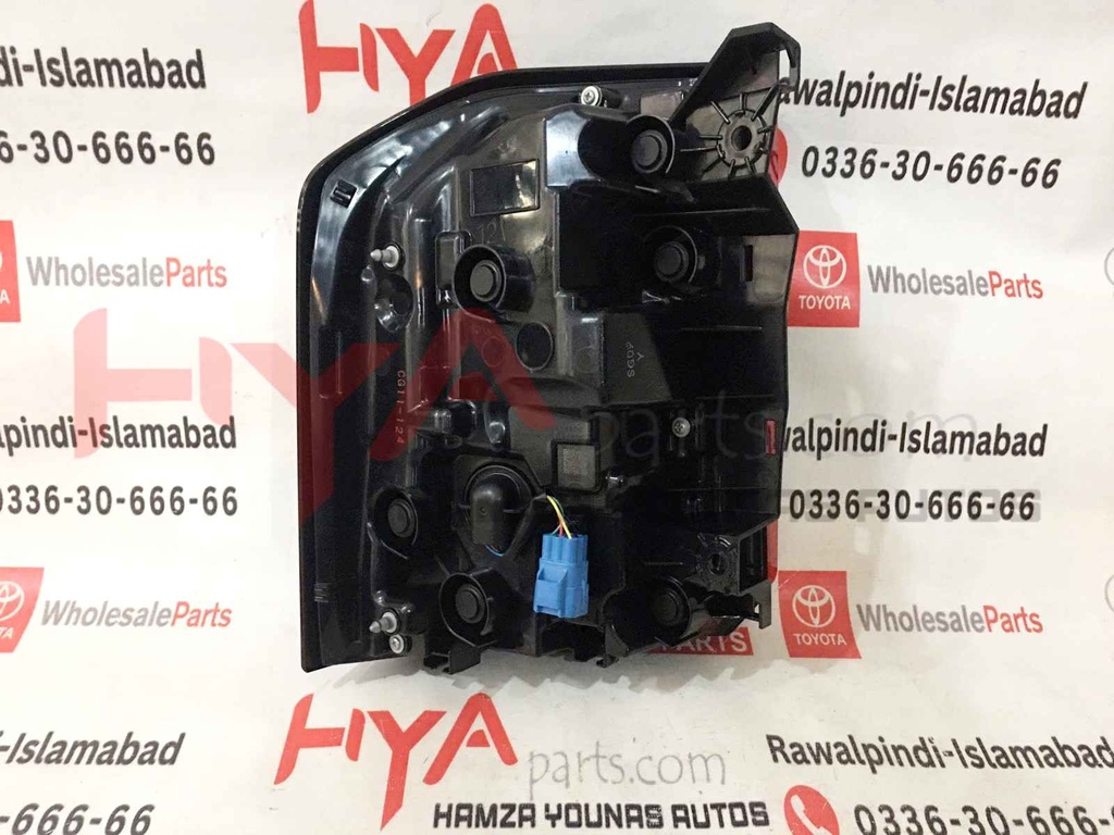 LENS &amp; BODY, REAR COMBINATION LAMP, RH (BACK LIGHT)