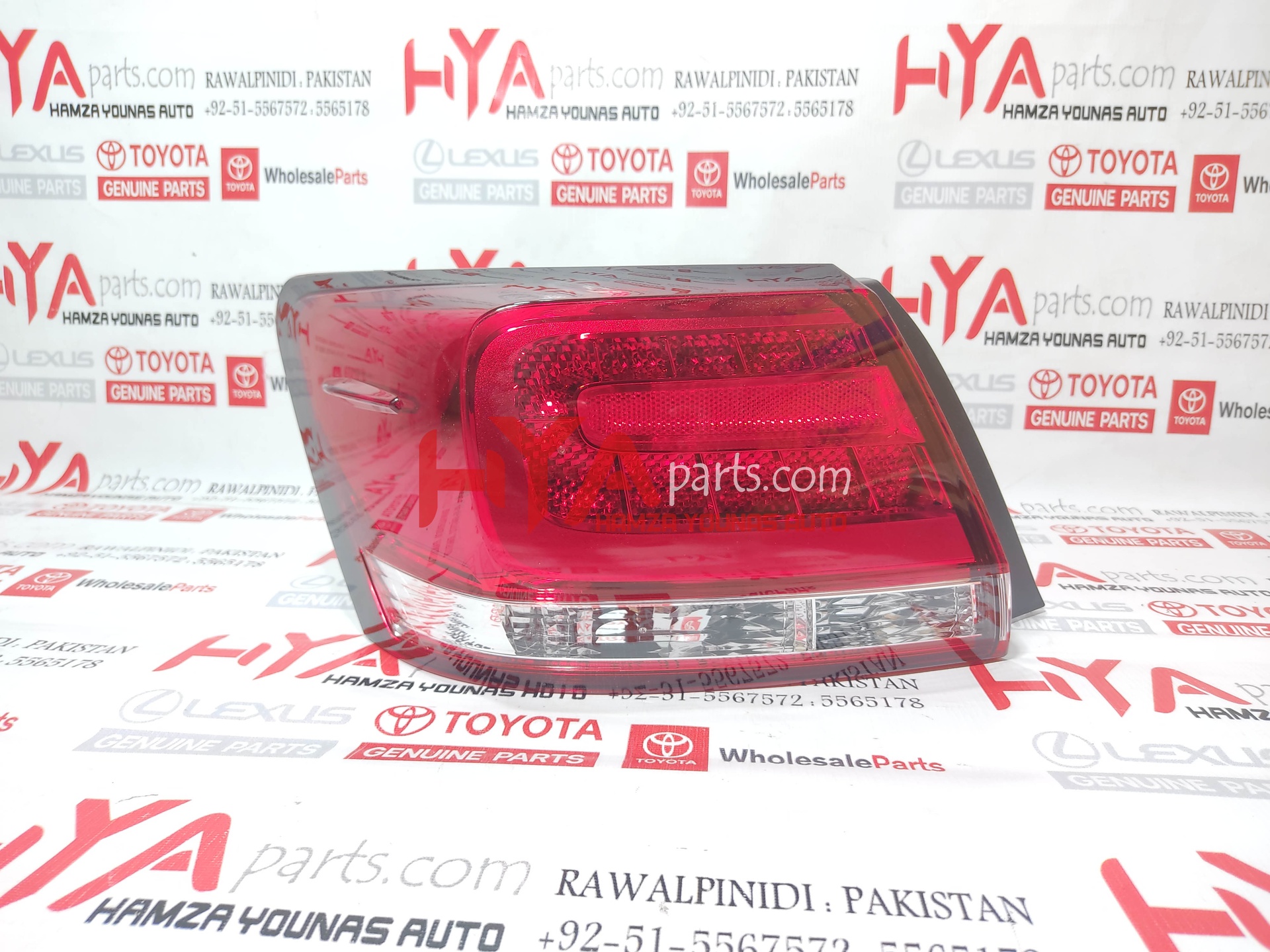 LENS &amp; BODY, REAR COMBINATION LAMP, LH