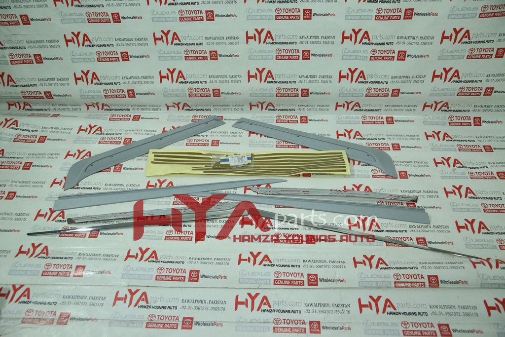 DOOR MOULDING COROLLA 170 SERIES