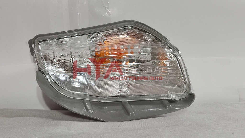 BUMPER LIGHT PRIUS ALPHA 2012 RH (47030)