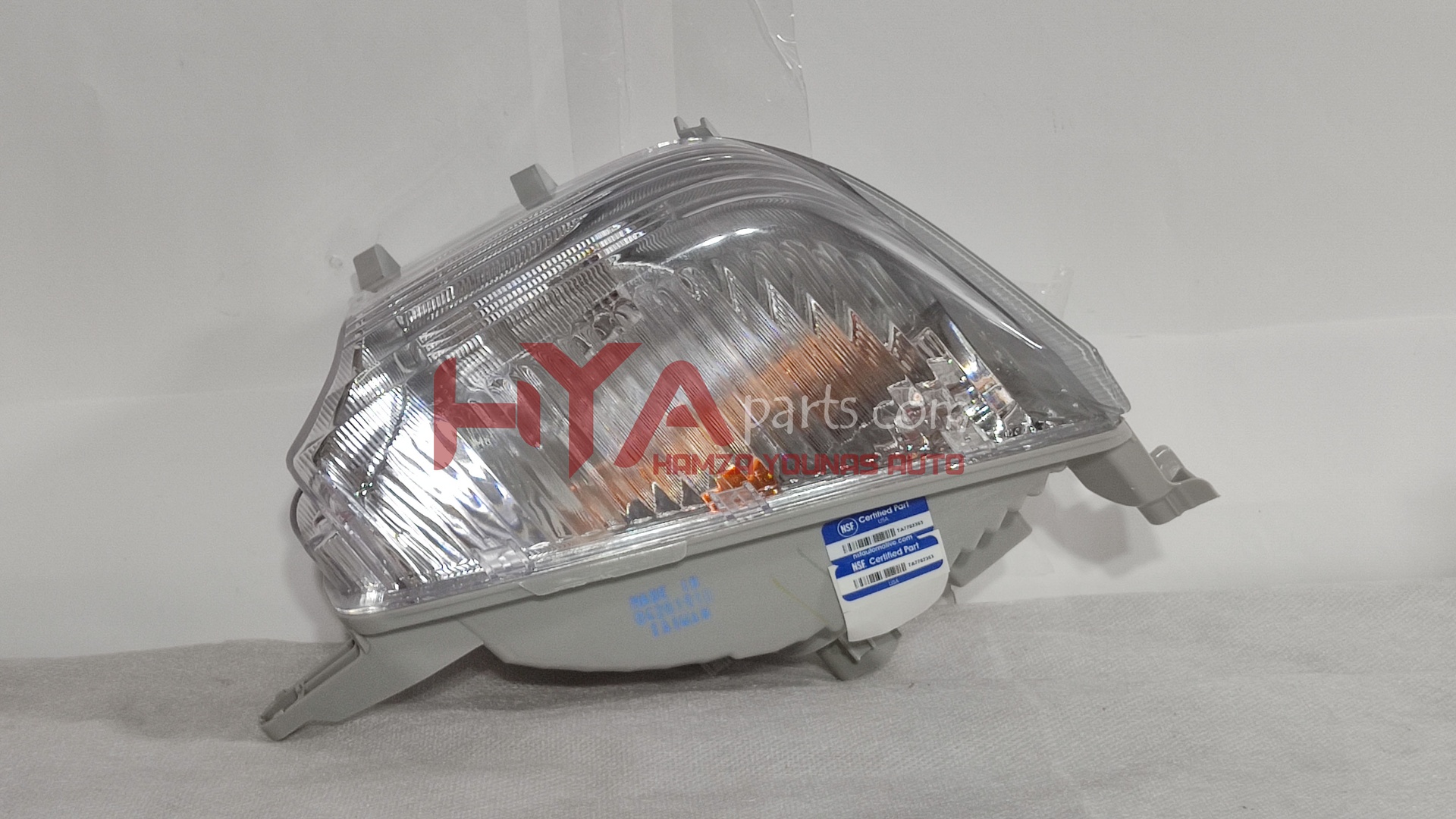 [TYC 12-5348-00-1] BUMPER LIGHT AQUA 2016 LH (52060)