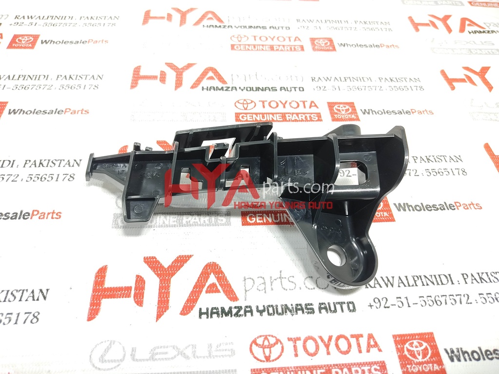 RETAINER, REAR BUMPER, UPPER LH