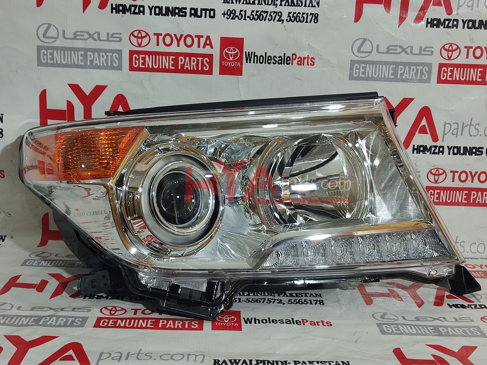 [81145-60F40] UNIT ASSY, HEADLAMP, RH (HEAD LIGHT)