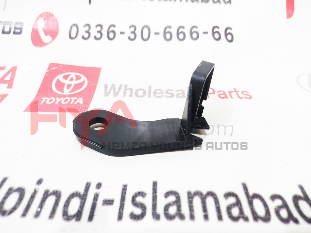 RETAINER, HEADLAMP PROTECTOR, UPPER RH