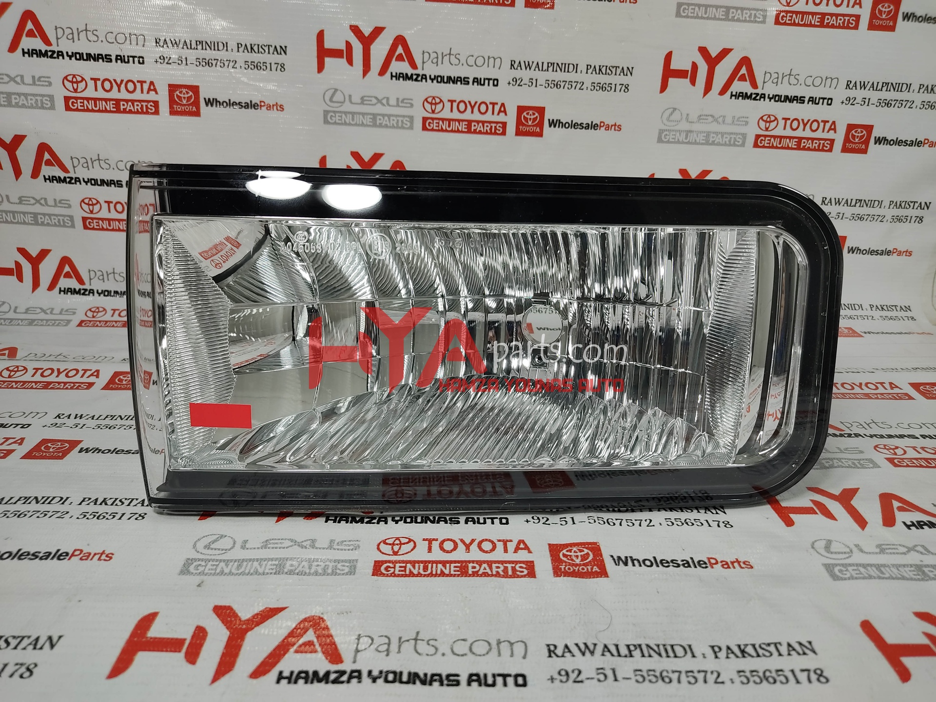 [81221-60141] LAMP UNIT, FOG LAMP, LH