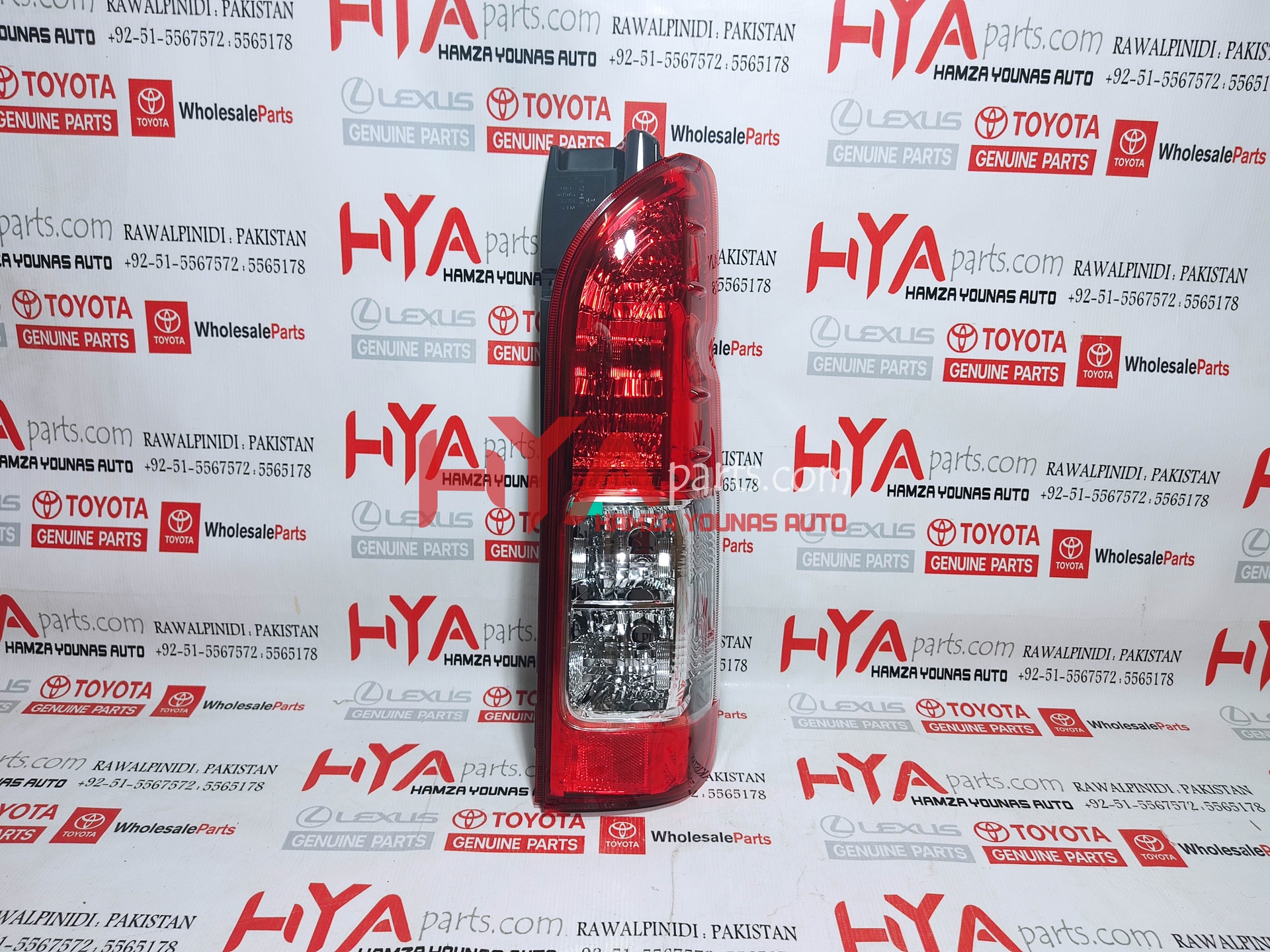 [81551-26443] LENS &amp; BODY, REAR COMBINATION LAMP, RH (BACK LIGHT)