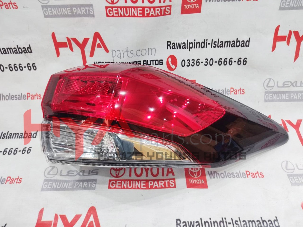 LENS &amp; BODY, REAR COMBINATION LAMP, RH