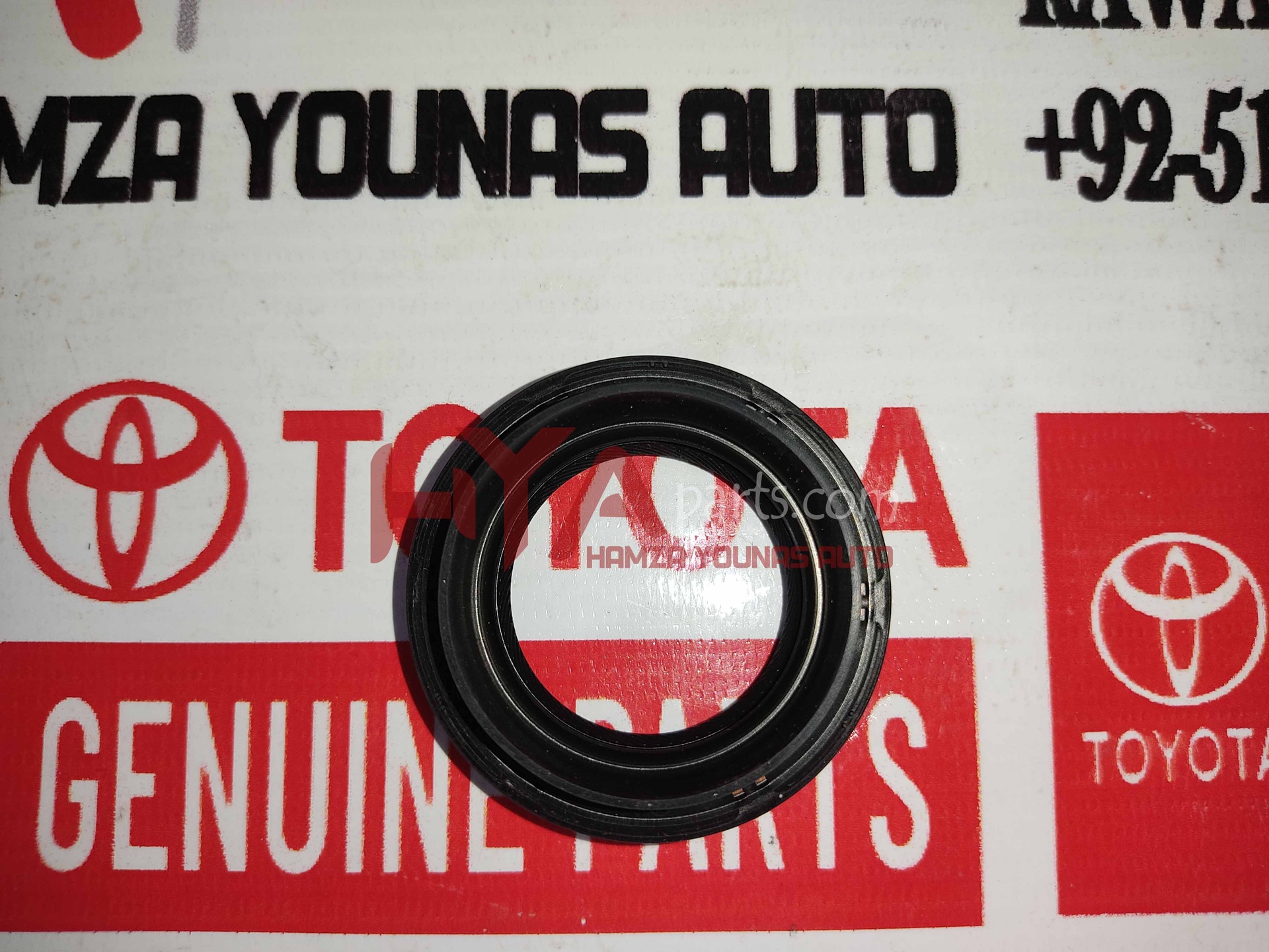 [90311-34016] OIL SEAL, FRONT DRIVE SHAFT, RH