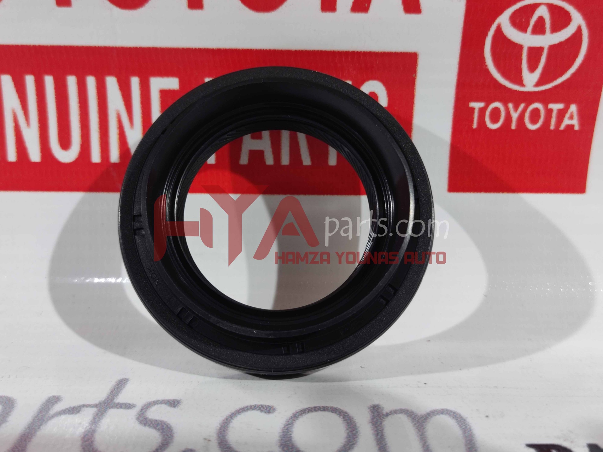 [90311-40031] OIL SEAL, FRONT DRIVE SHAFT, RH
