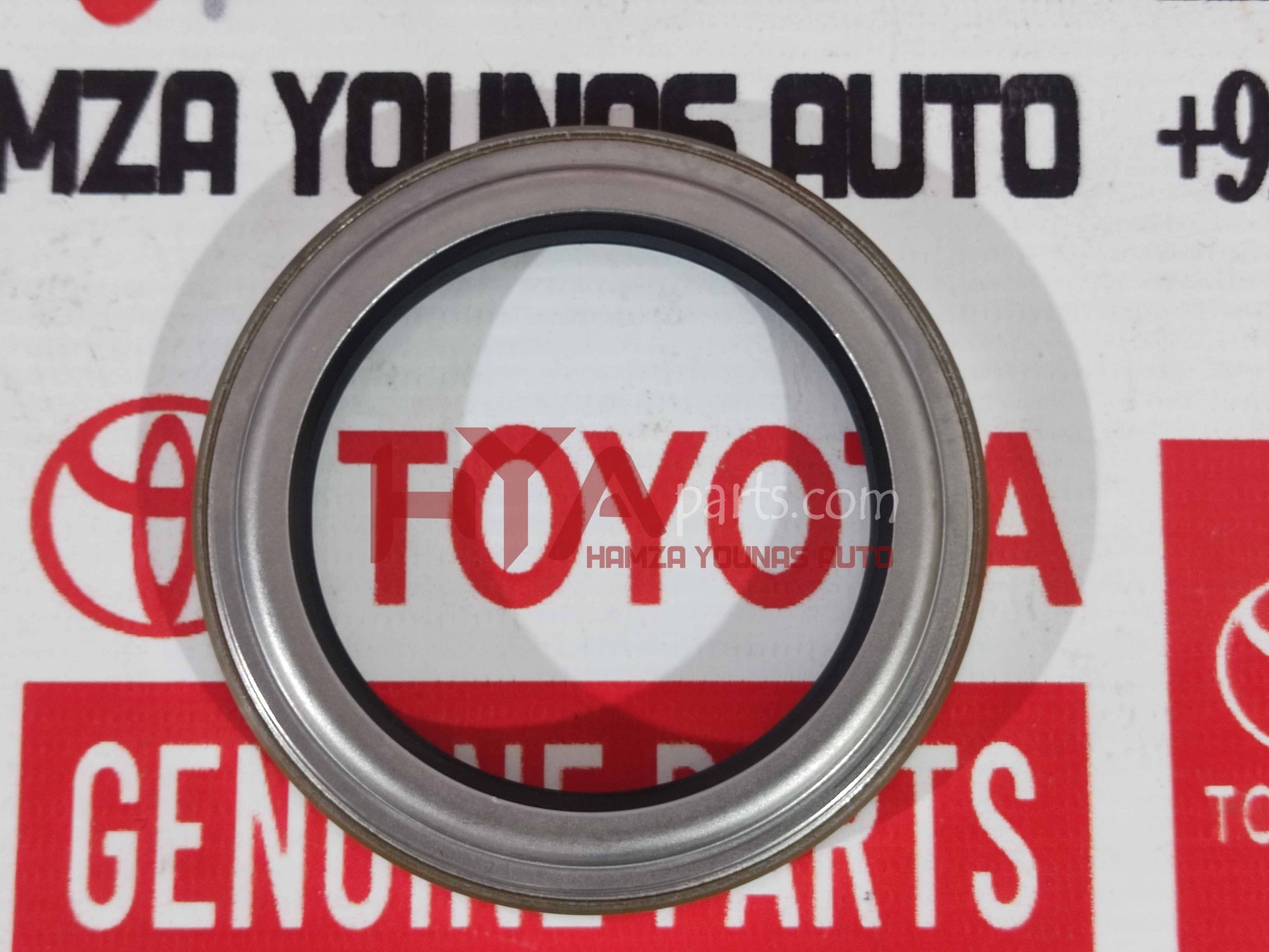 [90311-62001] SEAL, OIL (FOR REAR AXLE HUB)