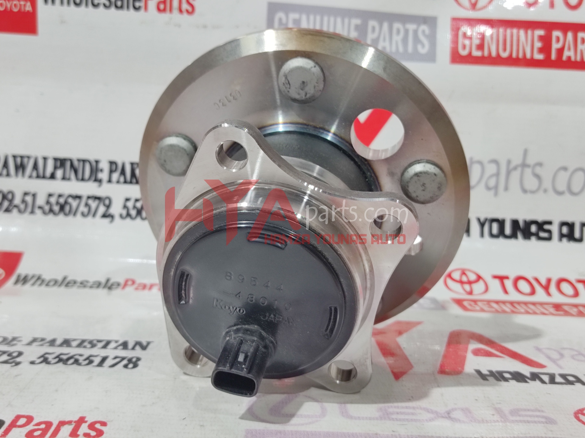 [42450-06080] HUB &amp; BEARING ASSY, REAR AXLE, RH