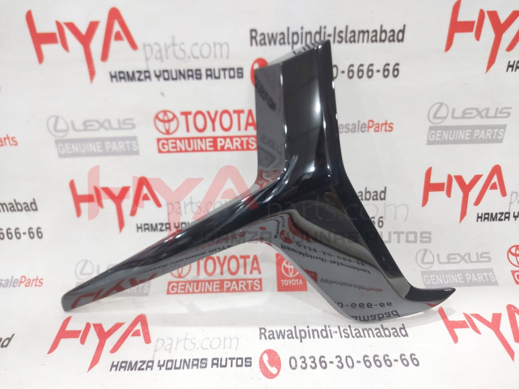 GARNISH HEADLAMP ORNAMENT RH