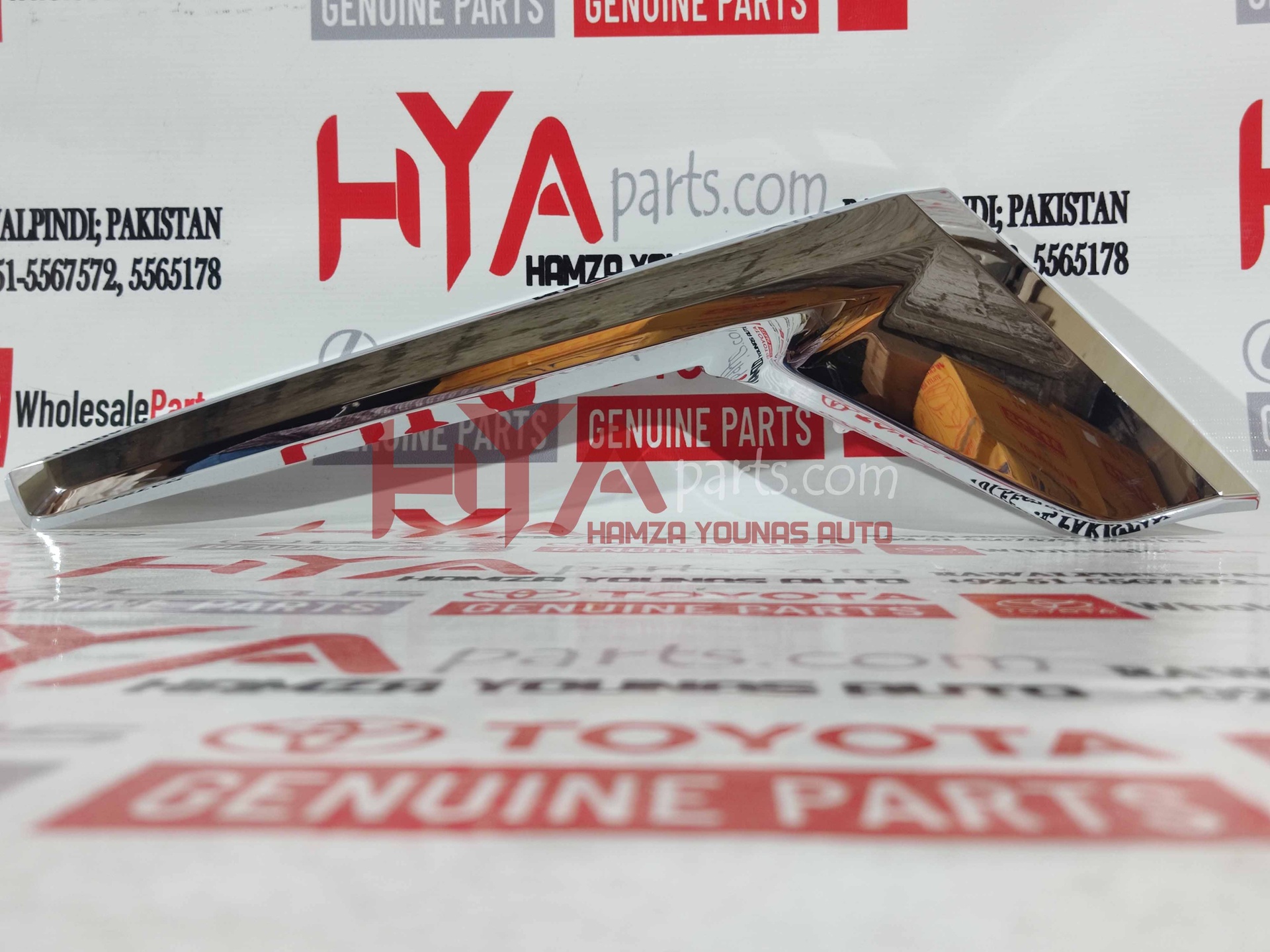 [53181-60040] COVER, HEADLAMP, RH