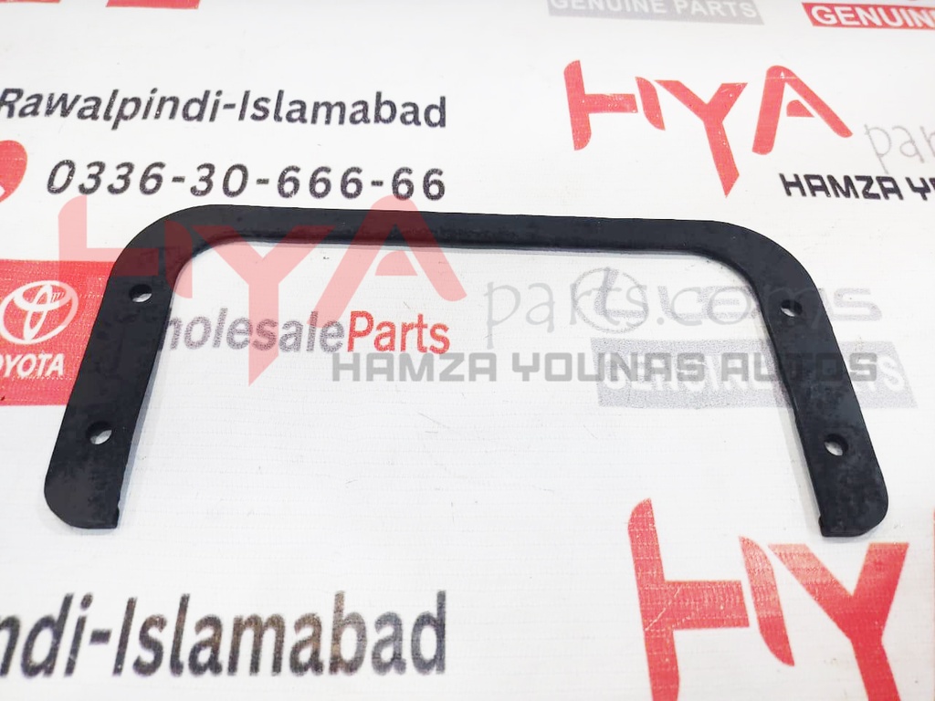 CAP, REAR WIPER ARM HEAD