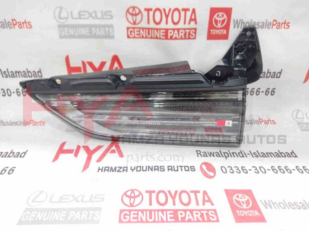 LENS AND BODY, REAR LAMP, RH (BACK LIGHT)