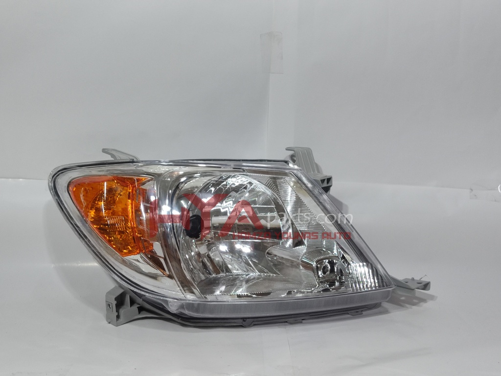 HEAD LIGHT VIGO RH