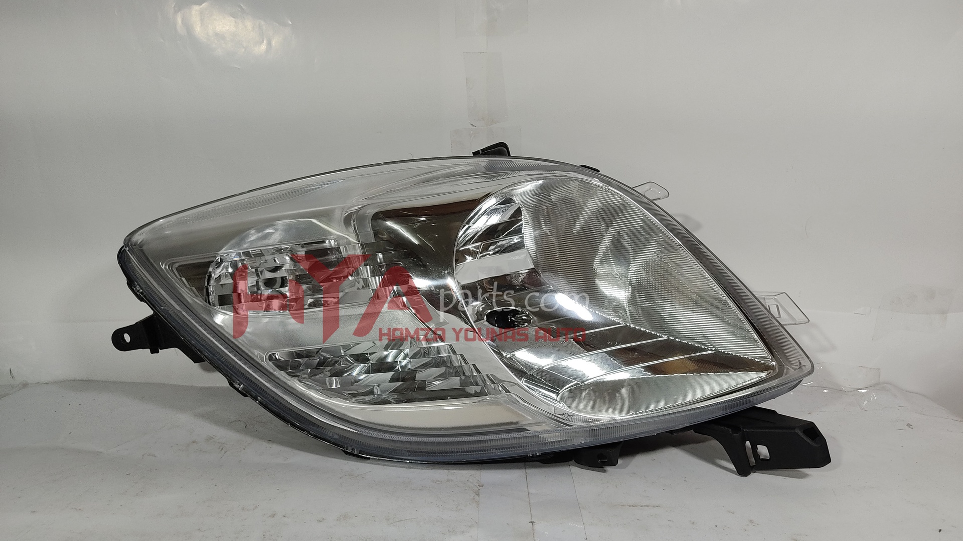 [DP 212-11K7L] HEAD LIGHT VITZ 2006 LH