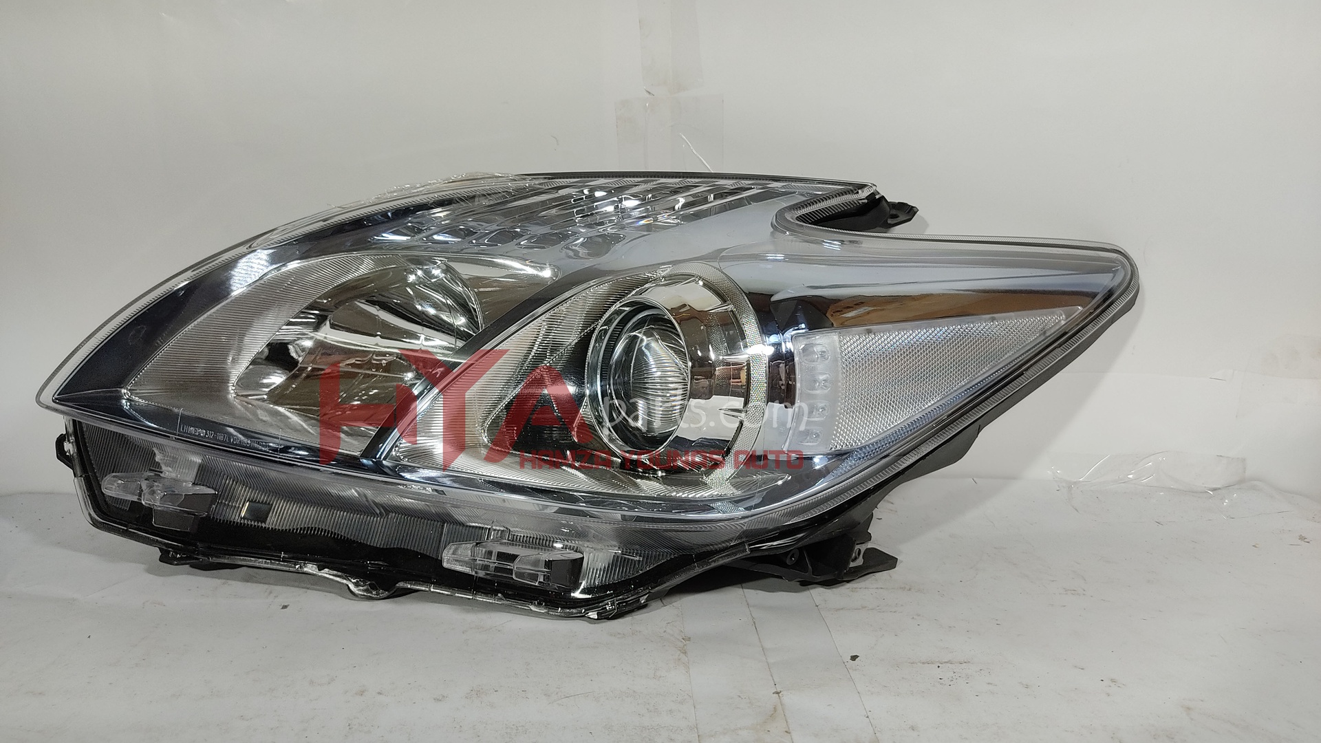 [DP 212-11P6L] HEAD LIGHT PRIUS 2010 1800cc LH