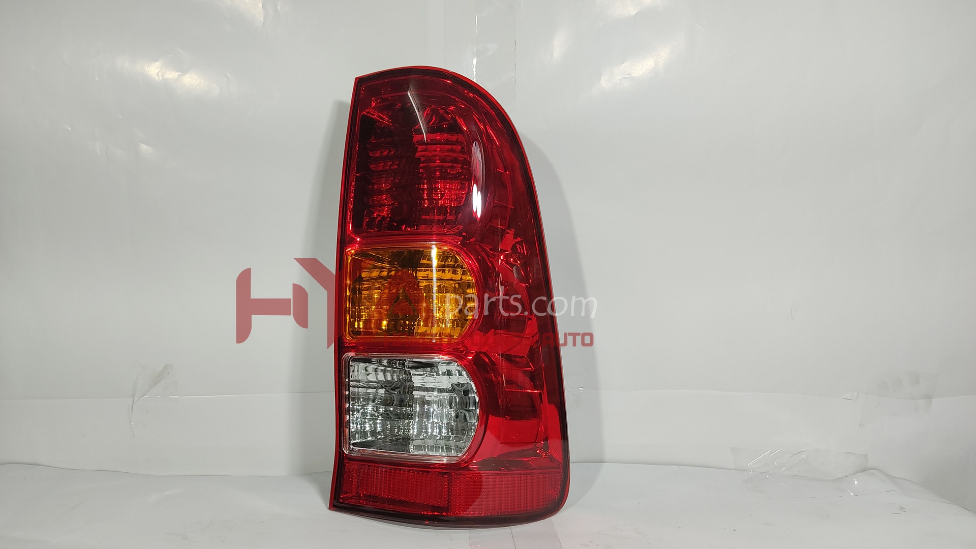 [DP 212-19K1R] BACK LIGHT RH VIGO