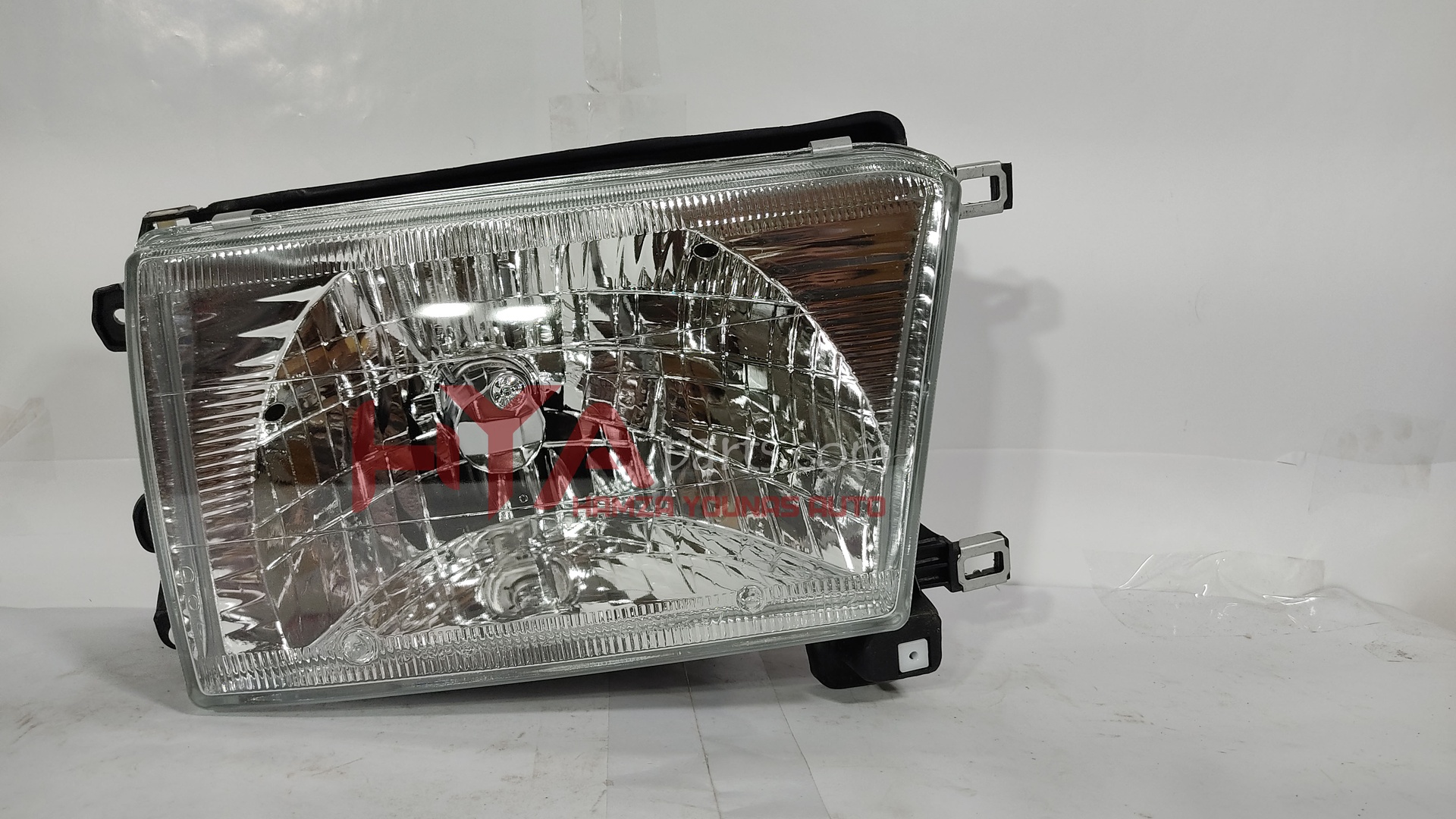 [DP 312-1142R] HEAD LIGHT SURF 2000 RH