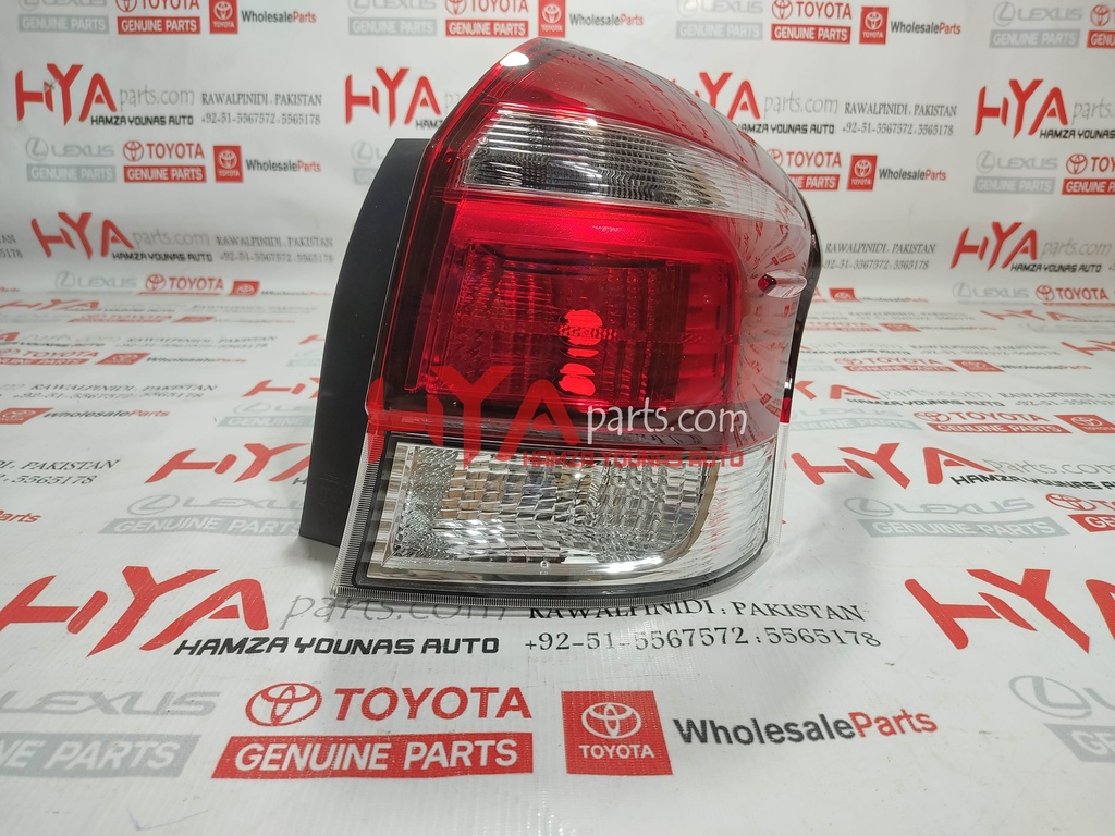 [81551-13760] LENS &amp; BODY, REAR COMBINATION LAMP, RH (BACK LIGHT)