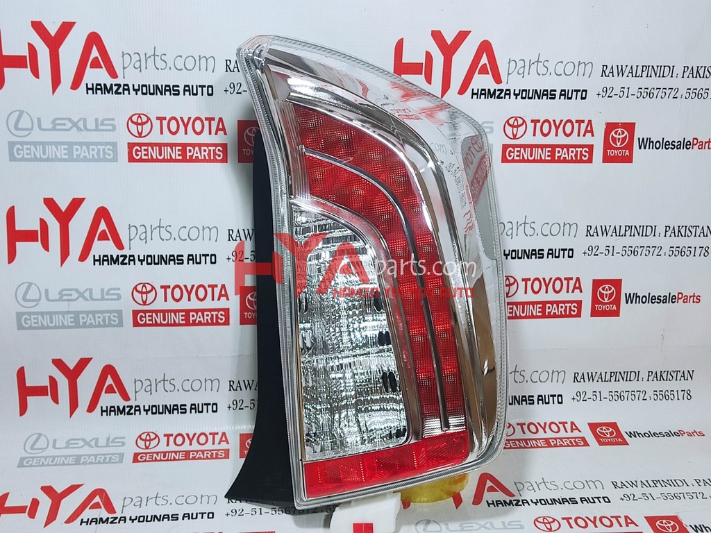 [81551-47170] LENS &amp; BODY, REAR COMBINATION LAMP, RH (BACK LIGHT)