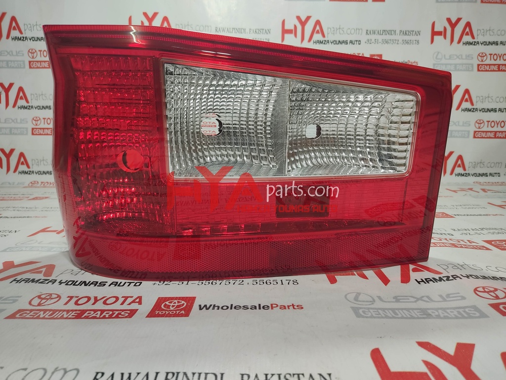 [81561-36390] LENS &amp; BODY, REAR COMBINATION LAMP, LH (BACK LIGHT)
