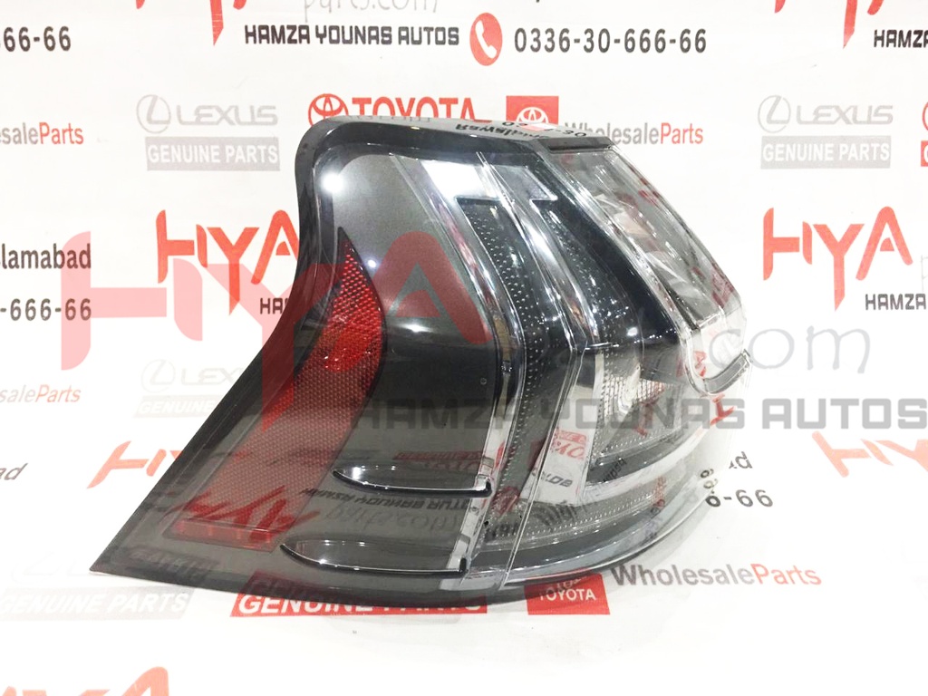 [81561-60B51] LENS &amp; BODY, REAR COMBINATION LAMP, LH (BACK LIGHT)